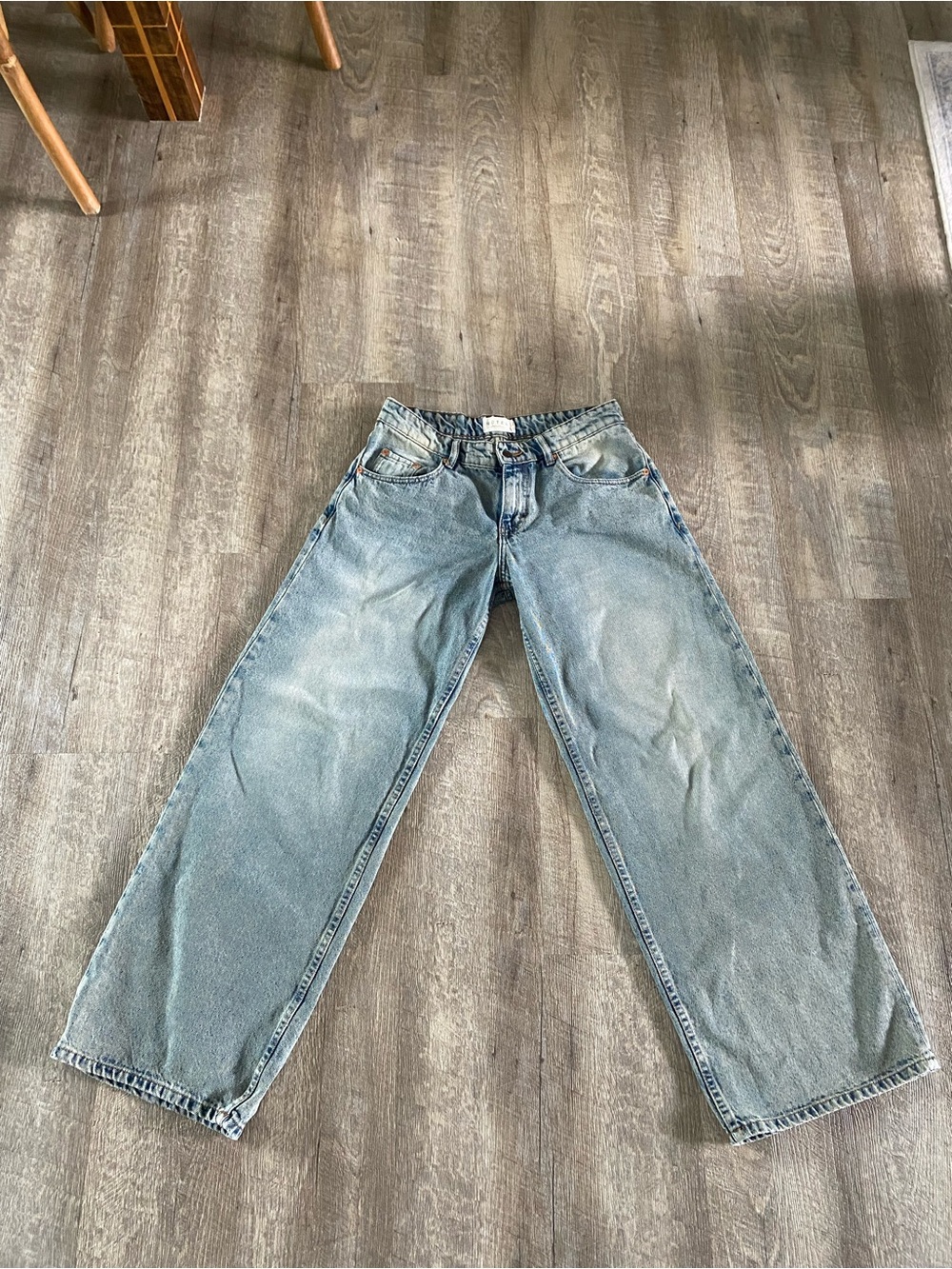 Women’s Motel Rocks Low rise Wide Leg Jeans
NEVER WORN